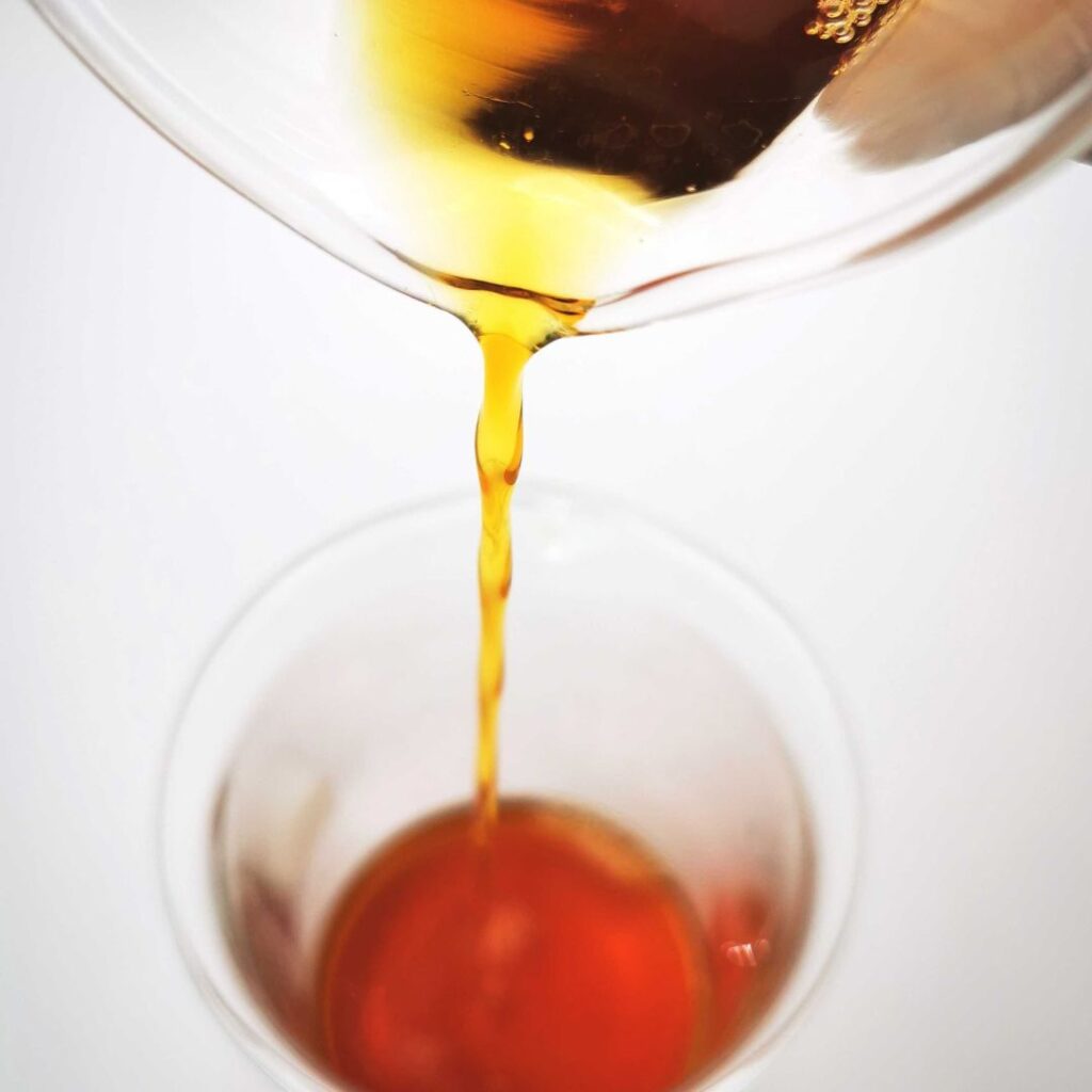 Fungicida-Biologico-BestCure-fuera-de-su-botella